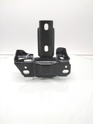 Engine Mount   Rubber Motor Transmission Mount  D651-39-070