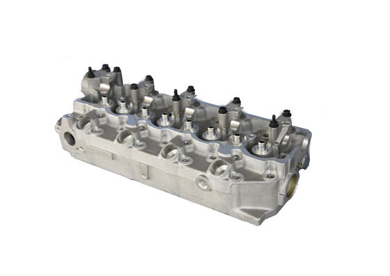 4D56 D4BH Auto Engine Parts Car Engine Head OEM Standard Size